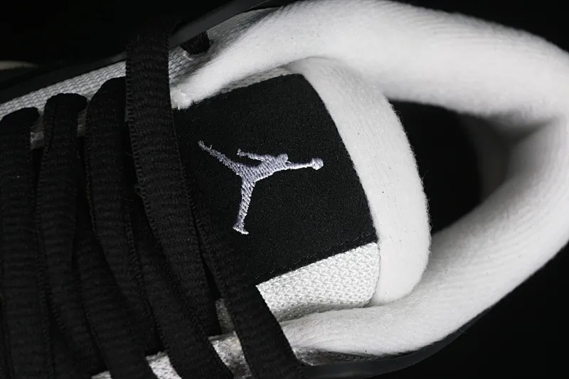 All categories Air Jordan Jordan series basketball shoes Air Jordan 4 DT version Air Jordan 4 "Remastered" AJ4 Joe 4 low-top retro basketball shoes FQ7939-100